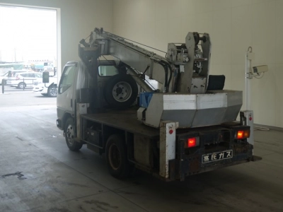 MITSUBISHI CANTER