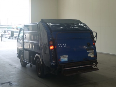 MITSUBISHI CANTER