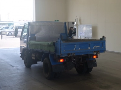 MITSUBISHI CANTER