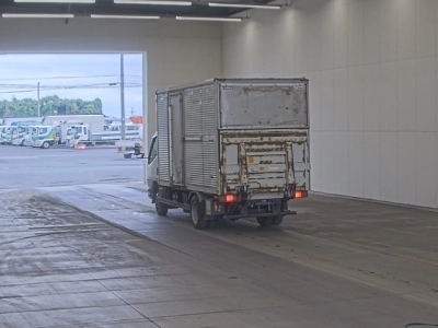 MITSUBISHI CANTER