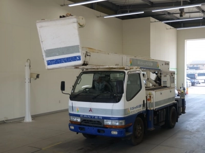 MITSUBISHI CANTER