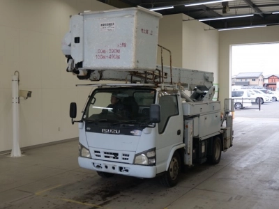 ISUZU ELF