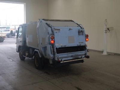 MITSUBISHI CANTER
