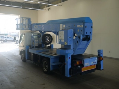 MITSUBISHI CANTER