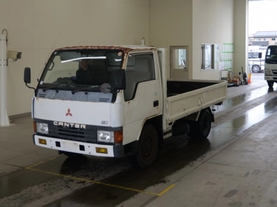 MITSUBISHI CANTER