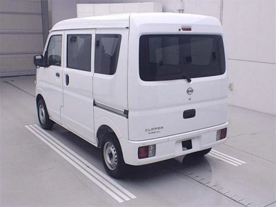 NISSAN CLIPPER