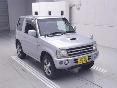 MITSUBISHI PAJERO MINI