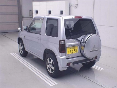 MITSUBISHI PAJERO MINI