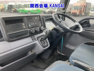 MITSUBISHI CANTER