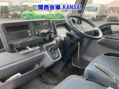 MITSUBISHI CANTER