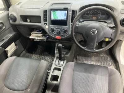 NISSAN AD