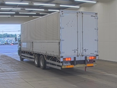 ISUZU GIGA