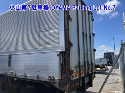 ISUZU GIGA