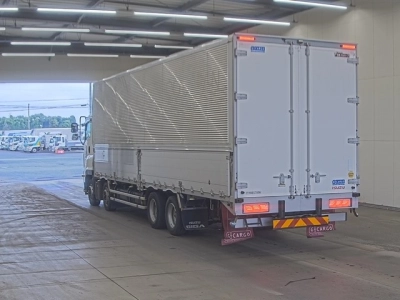 ISUZU GIGA