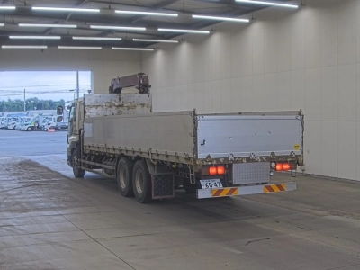 ISUZU GIGA