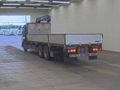ISUZU GIGA