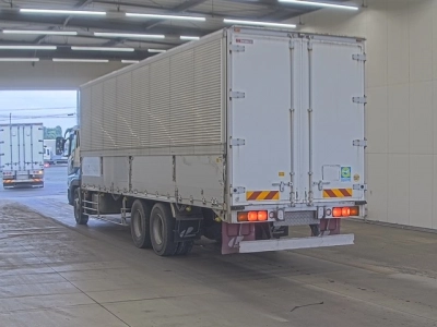 MITSUBISHI FUSO SUPER GREAT