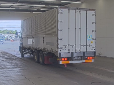 ISUZU GIGA