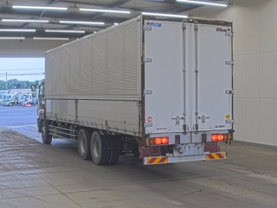ISUZU GIGA
