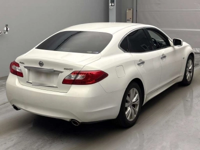 NISSAN FUGA