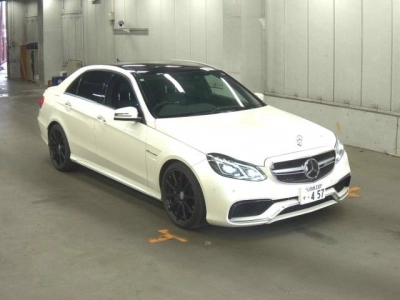 MERCEDES BENZ AMG E CLASS