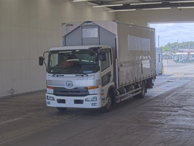 NISSAN UD