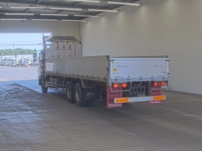 ISUZU GIGA