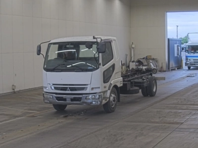 MITSUBISHI FUSO FIGHTER