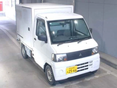 MITSUBISHI MINICAB