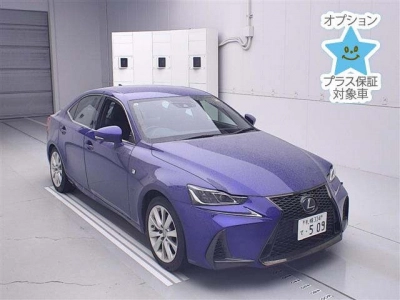 LEXUS IS