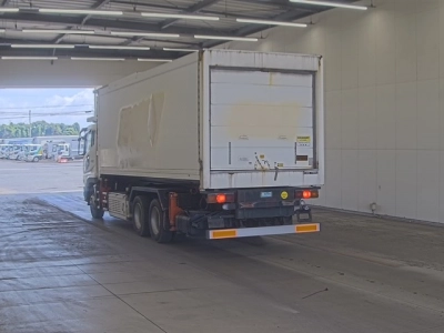 MITSUBISHI FUSO SUPER GREAT