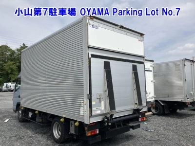 MITSUBISHI CANTER