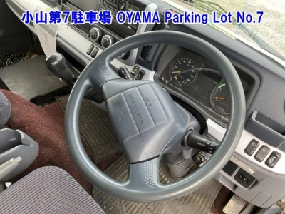 MITSUBISHI CANTER