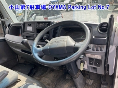 MITSUBISHI CANTER