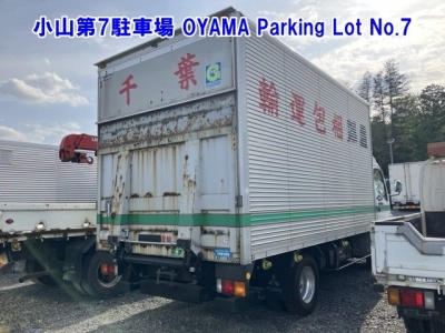 MITSUBISHI CANTER