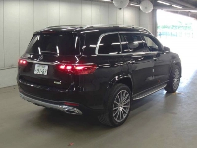 MERCEDES BENZ GLS