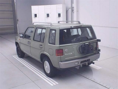 NISSAN RASHEEN