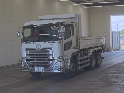 NISSAN UD
