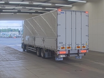 ISUZU GIGA