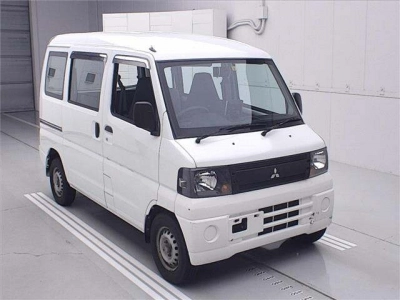 MITSUBISHI MINICAB