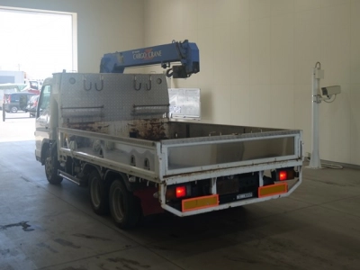 MITSUBISHI CANTER