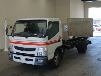 MITSUBISHI CANTER
