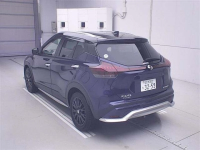 NISSAN KICKS