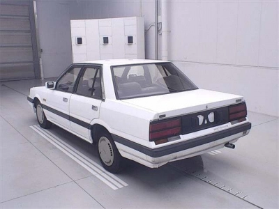 NISSAN SKYLINE
