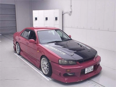 NISSAN SKYLINE