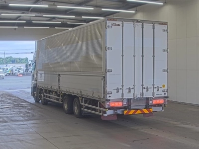 NISSAN DIESEL (UD) QUON