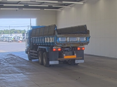ISUZU GIGA