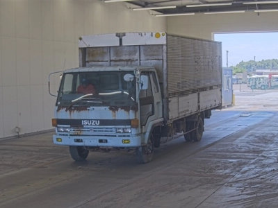 ISUZU FORWARD