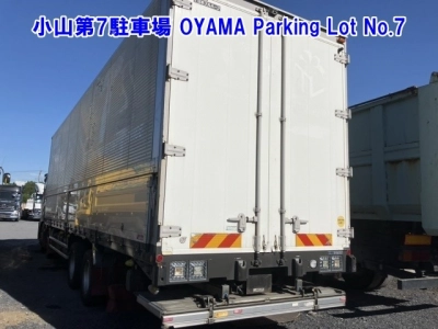 NISSAN DIESEL (UD) QUON