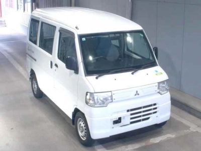 MITSUBISHI MINICAB